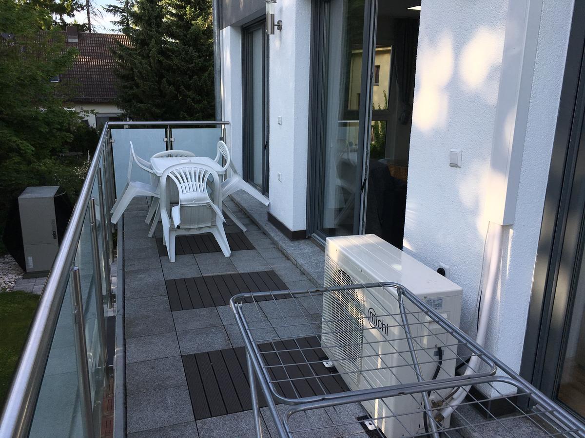 Sahara Falcon Munich Exterior photo