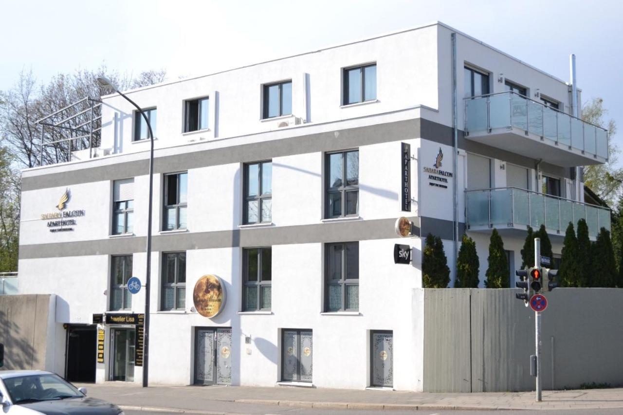 Sahara Falcon Munich Exterior photo